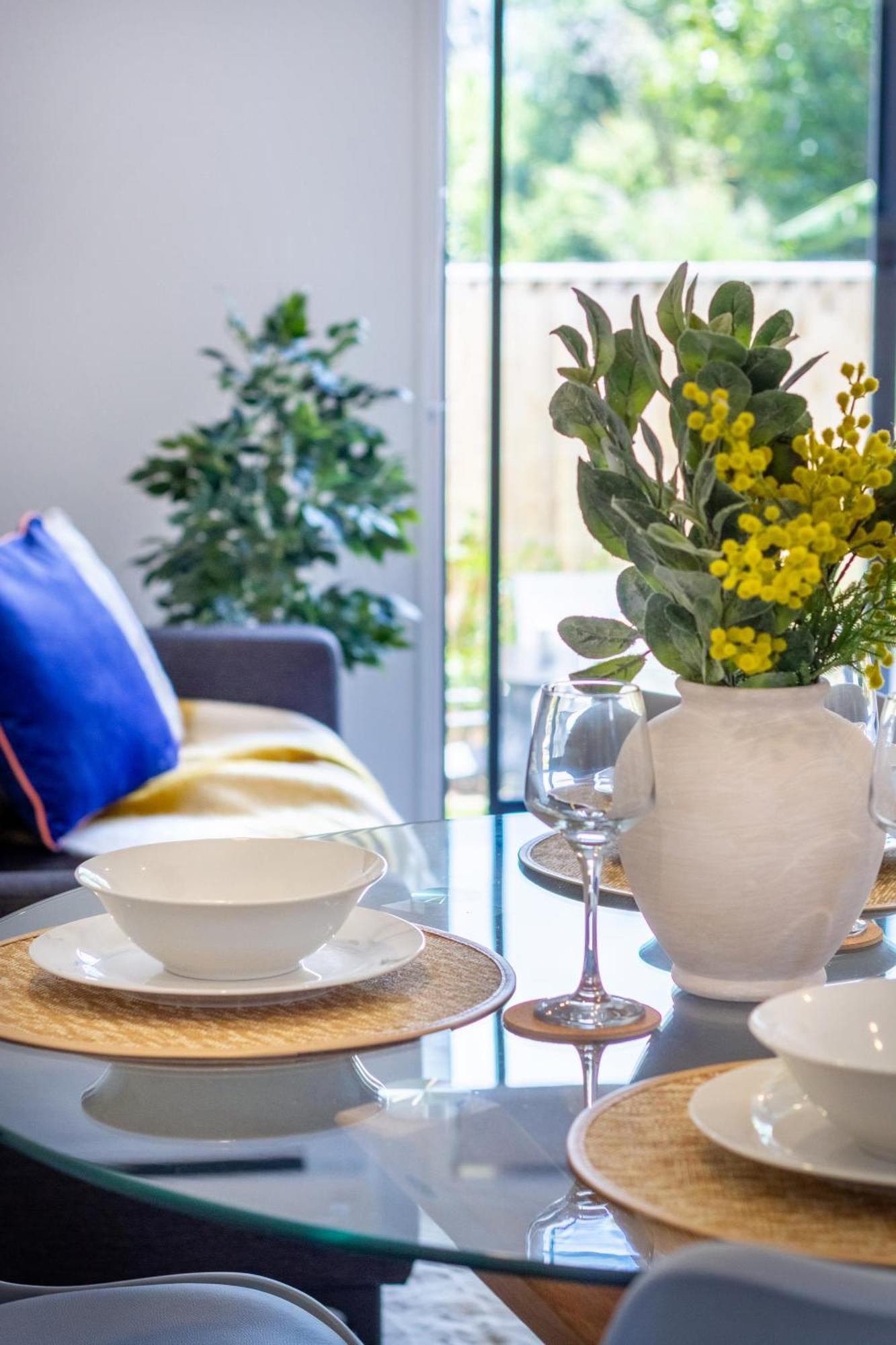 Conveniently Located 2Br Townhouse In West Akl Apartamento Auckland Exterior foto